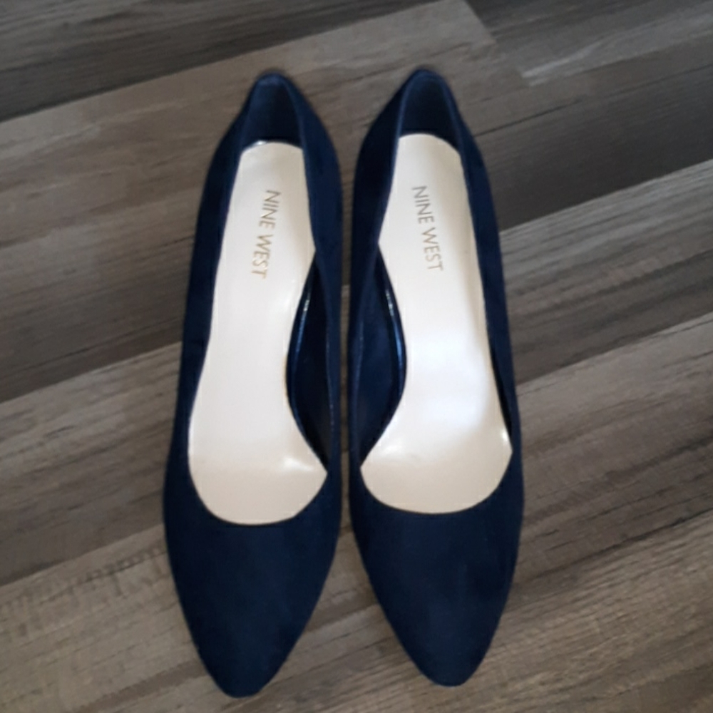 #.  Nine West suede heels. Size: 8.5